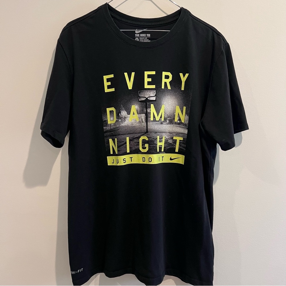 Nike Every Damn Night‎ basketball graphic Men's T-Shirt size L